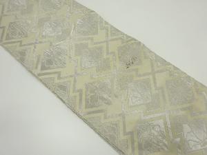 アンティーク　松皮菱に菊・蝶模様織り出し丸帯（材料）